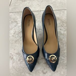 Blue Michael Kors pumps